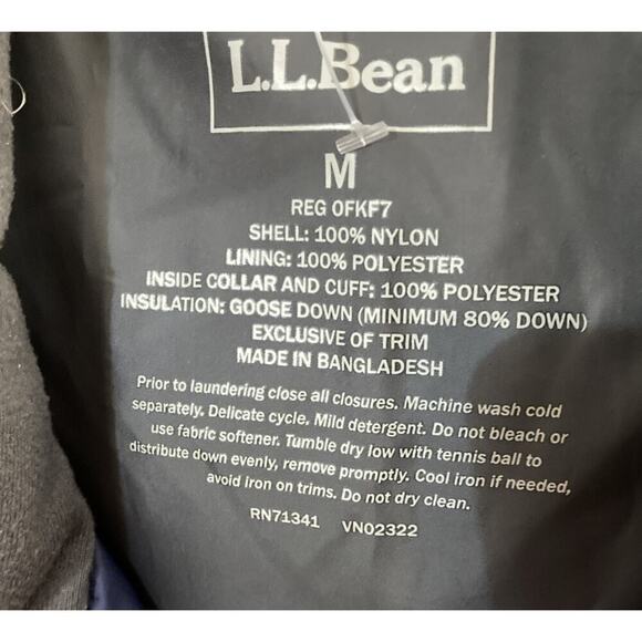 LL Bean men’s goose down puffer jacket Sz M Blue Coat Outdoor Hiking Zip Pocket - Picture 4 of 10